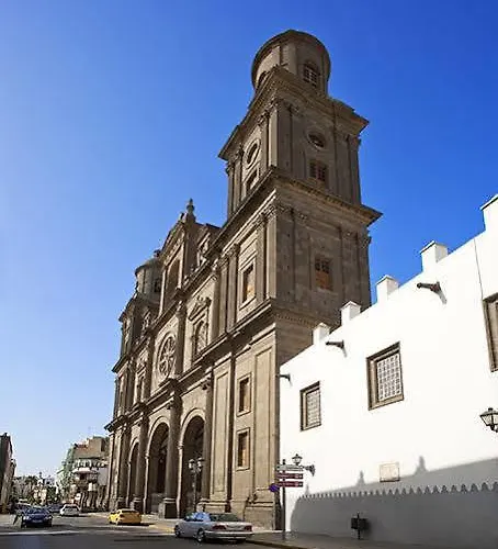 Madrid 3* Las Palmas de Gran Canárias